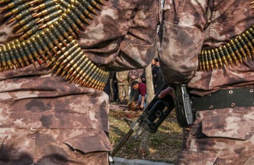 PÖH'ler Afrin'e böyle uğurlandı! 44 kişilik 2 tim...