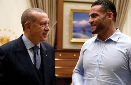 Erdoğan, dünya şampiyonu boksörü ağırladı