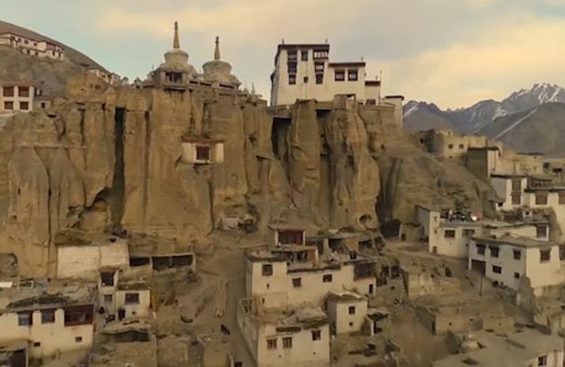  Himalayalardaki bir köyün elektrikle tanışma hikayesi