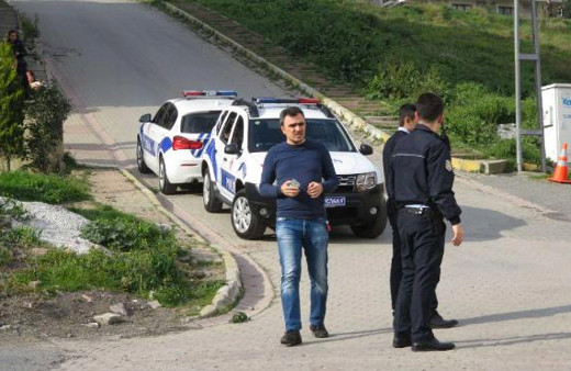 Ataşehir'de bomba paniği! Herkes sokağa döküldü