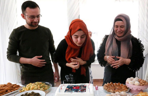 Bakan Soylu'dan şehit kızına doğum günü hediyesi