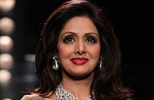 Milyonlar yasta! Bollywood yıldızı hayatını kaybetti