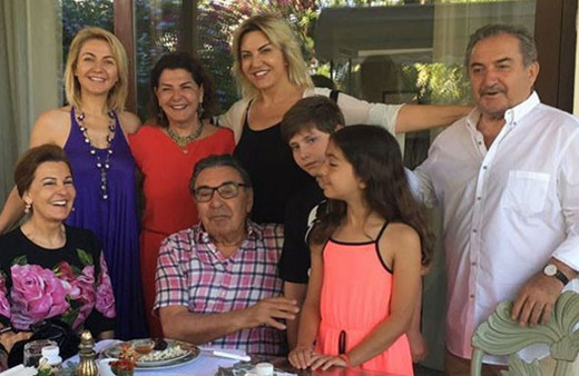 Şule Zeybek kimdir eski eşi Yiğit Bulut! Asıl teyzesi bomba