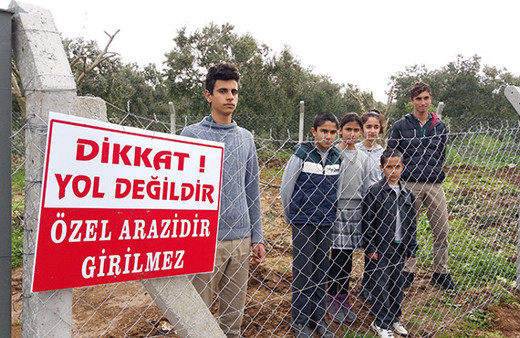 Çiftçiler tarlasına, öğrenciler okula gidemedi! Nedeni ise...