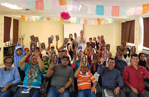 Türkiye Diyanet Vakfı Güney Amerika'da 20 bin Kuran dağıttı