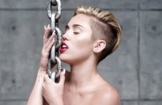 Miley Cyrus skandal dolu hayatını geride bıraktı