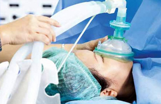 Hastanede iğrenç olay! Anestezi esnasında cinsel organını...