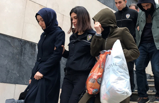 Gaybubet evinde basıldılar! Polis eşleri, Yargıtay üyesi, dekan...