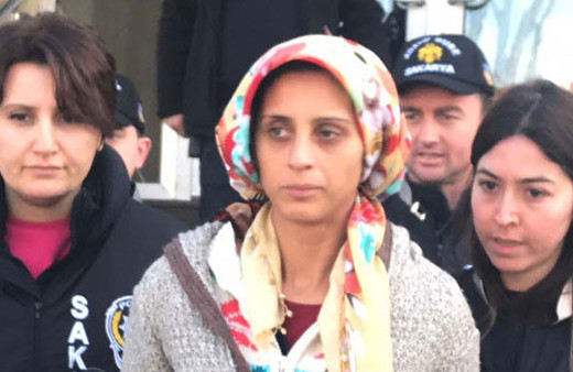 Cinsel ilişki teklif edip cüzdan çalarken yakayı ele verdi