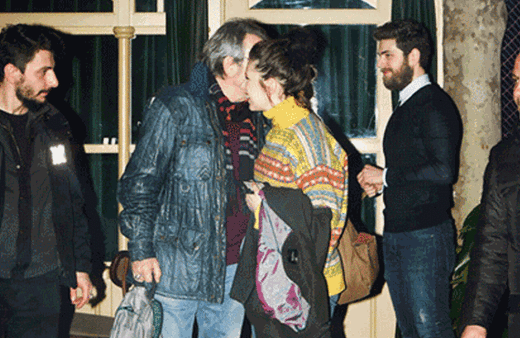 Selçuk Yöntem kendisinden 37 yaş küçük güzel oyuncuyla görüntülendi