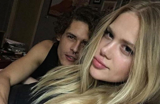 Üstsüz pozları olay olmuştu! Oyunculuğu bıraktı öğrenci oldu