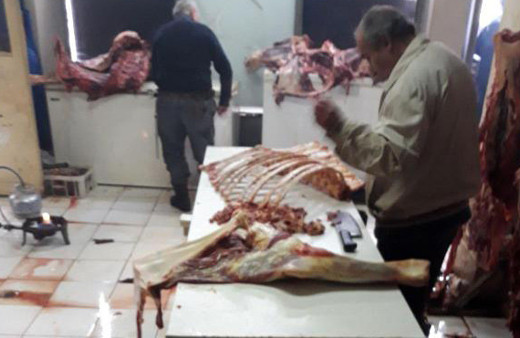 Polisten şok baskın! Ne yapacaklarını şaşırdılar