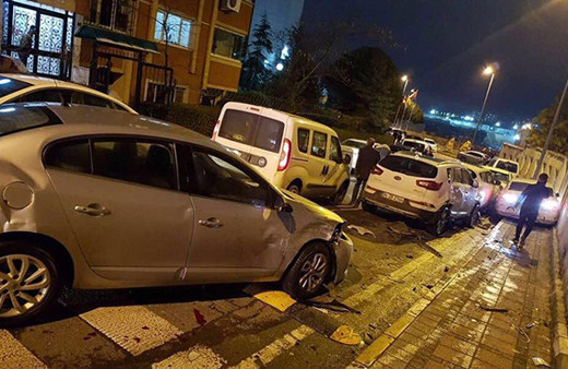 Otomobil hırsızları ortalığı birbirine kattı! 