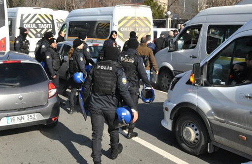 Ankara'da servisçilerin eylemine polis müdahalesi!