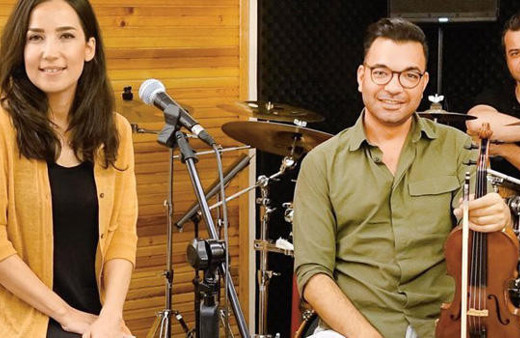 Alper Kömürcü kimdir kaç yaşında İpek Acar'ın kalbini çalmıştı