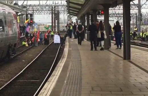 PYD/PKK yandaşları tren istasyonlarını işgal etti