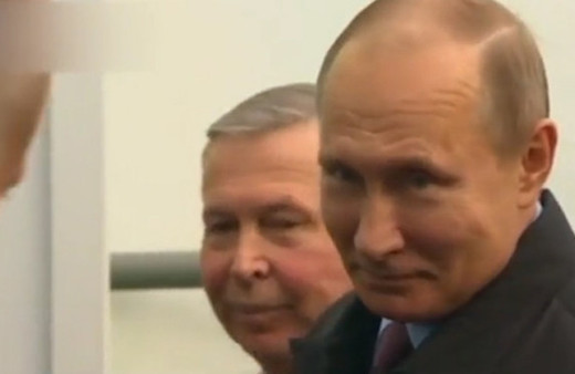  Putin’in bakışları İngiltere’yi karıştırdı