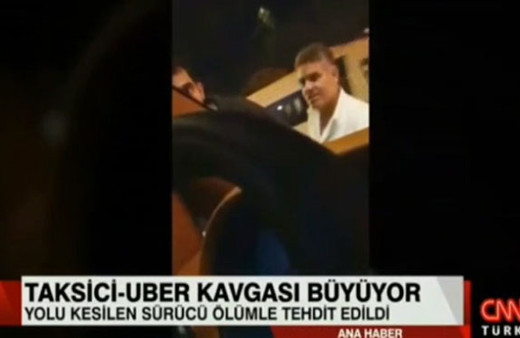 Skandal görüntüler! Taksiciler UBER şoförünü ölümle tehdit etti