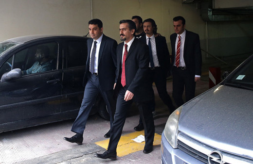 Yunanistan'dan darbeci askerler için flaş karar!