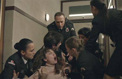 Avlu 1. bölüm fragmanı