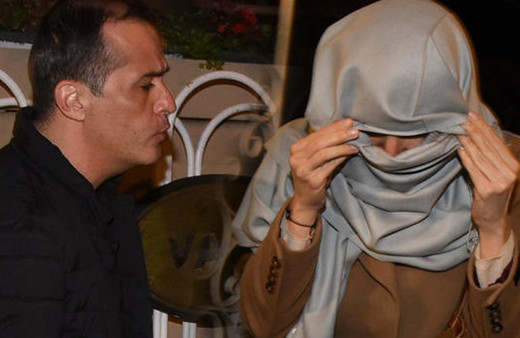 Şalıyla yüzünü gizledi: Annem görürse beni keser