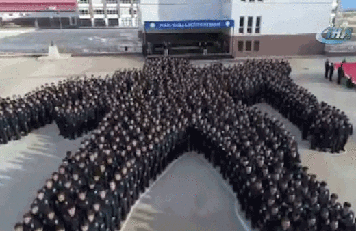  POMEM öğrencilerinden duygulandıran Çanakkale koreografisi