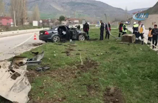  Bakan Fakıbaba'yı korumakla görevli polisler kaza yaptı: 3 yaralı