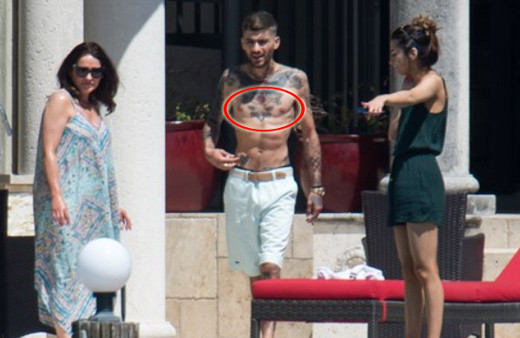 Dünya bu ayrılığı konuşurken dövmesi yüzünden rezil oldu! 