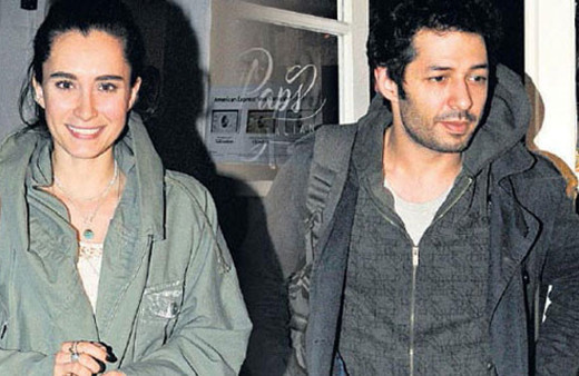 Mert Fırat'tan kıskançlık iddialarına olay yanıt: 8 kişi bir karavanda...