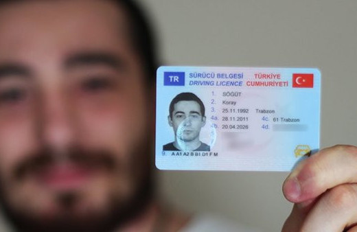 Elektronik ehliyet sınavı 2018 e-sınav hakkı kaçtır?