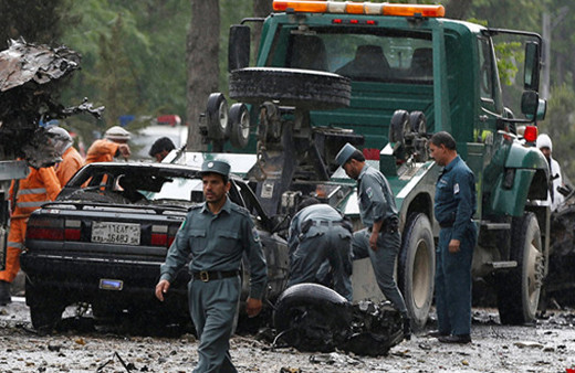 NATO konvoyuna bombalı saldırı! Ölü ve yaralılar var