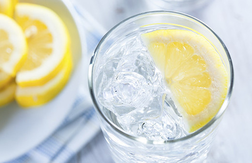 Limonlu su içmek için 6 neden