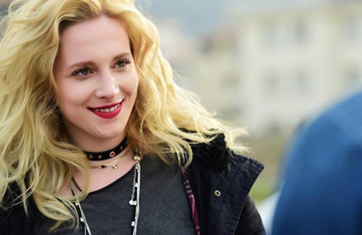 Ufak Tefek Cinayetler'in polisinden direk dans