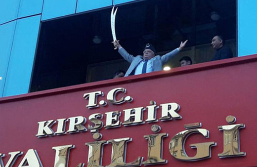  Vali'nin Zülfikar'lı vedası