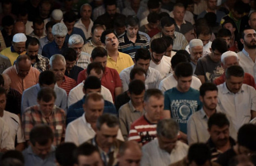 Tesbih namazı kaç rekat Regaib gecesi nasıl niyet edilerek kılınır?