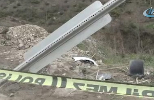  Maçka'da polis otosu dereye uçtu! Acı haber