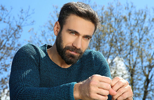 Ünlü oyuncu Adnan Koç ve kardeşleri gözaltında!