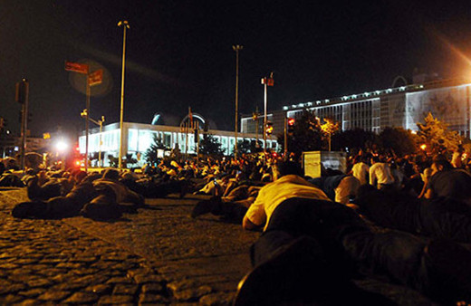 İBB'yi işgal davasında ara karar verildi