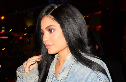 Kylie Jenner’dan kızıyla ilk selfie