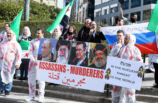 AB önünde 'suikastçi katiller' protestosu! Ceset torbaları...