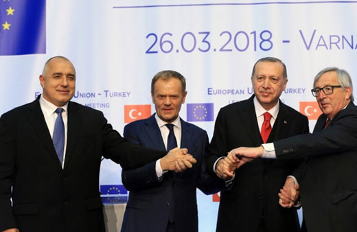 AB Komisyonu Başkanı Juncker'dan şaşırtan sözler