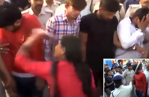 İbretlik görüntüler! Tecavüzcüler yolda teşhir edildi,sonrası ise...