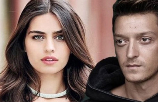 Amine Gülşe'den Mesut Özil'e: Bir sana aşık sana deli