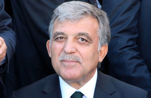 Yeni Akit Mehtap Yılmaz'ın Abdullah Gül yazısını yayından kaldırdı