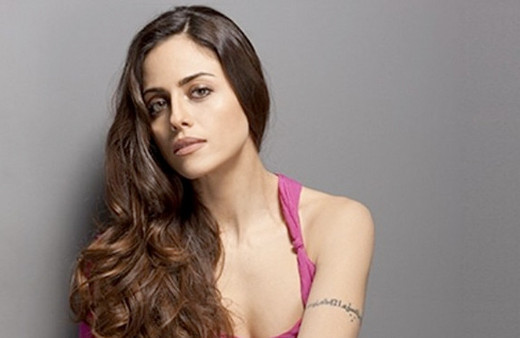 Deniz Barut kimdir aslen nereli Avlu dizisi Melis Ersoy psikolog