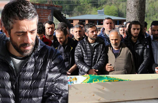 Şarkıcı Resul Dindar’ın zor anları: Annesine böyle veda etti!