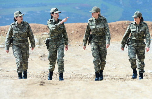 Düşmana korku salan görüntü! İşte Afrin'in kadın subayları