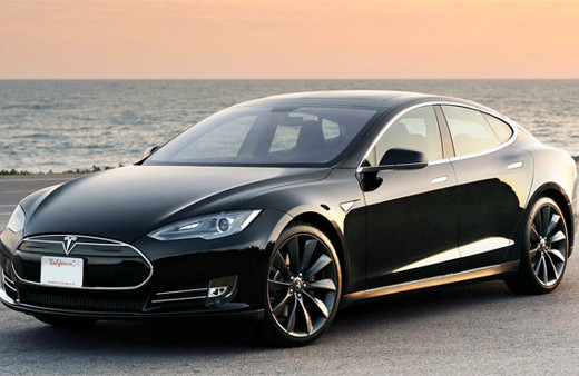 Tesla 123 bin aracını geri çağırıyor