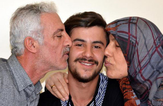 Bu anne babanın 3 oğlu da askerde! Vatan görevi...