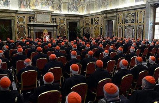 Vatikan şokta! Emekli eskort 40 gay rahibi ifşa etti